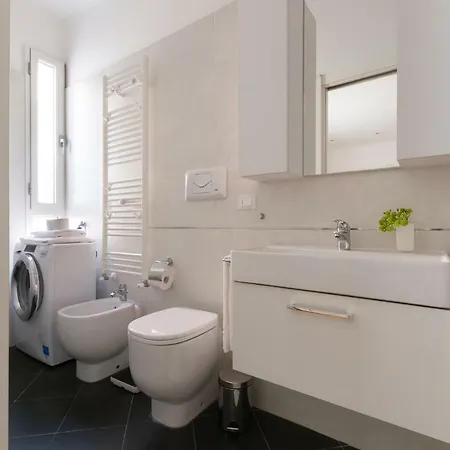Housmart Nazario Sauro 15 Apartment Bologna Exterior photo